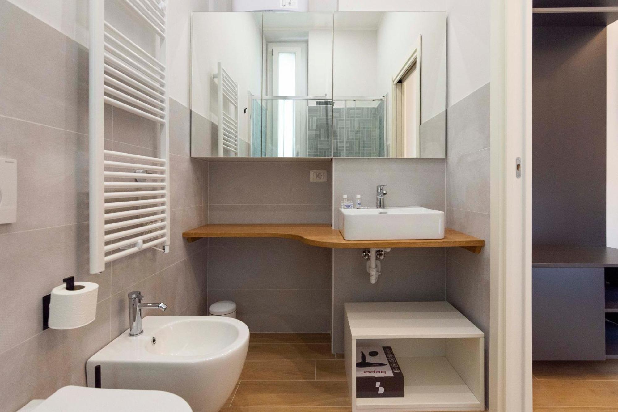Italianflat - Navigli Suite Milán Exterior foto