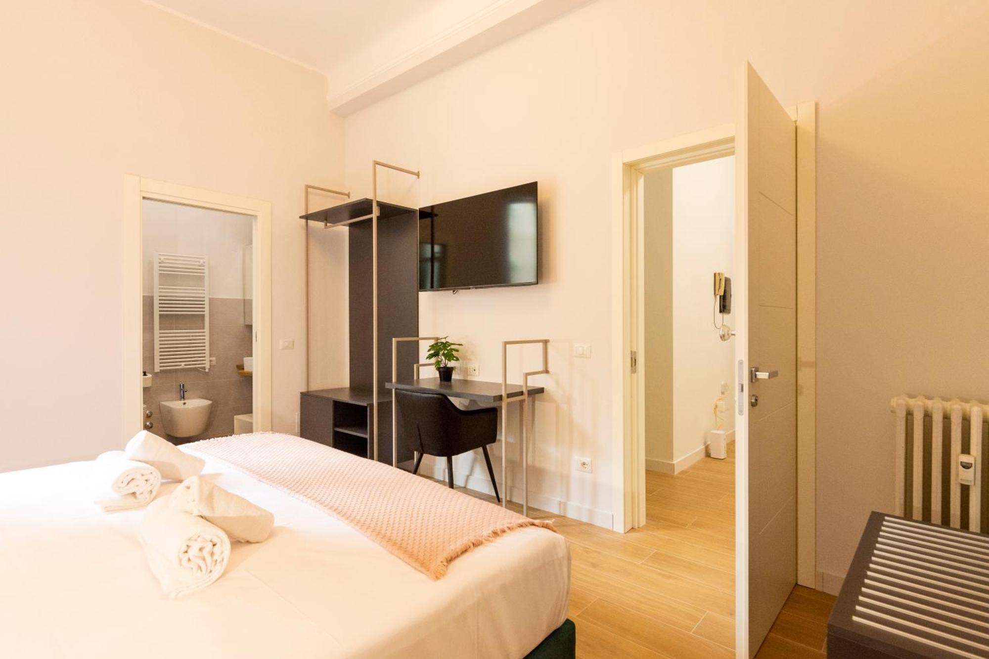 Italianflat - Navigli Suite Milán Exterior foto